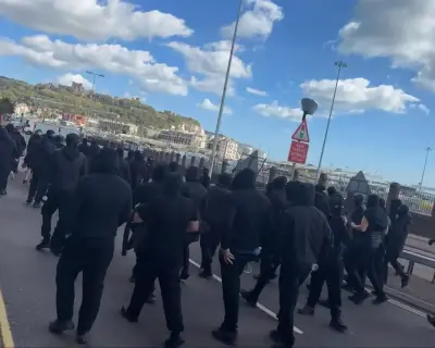 Dover protesters condemned by minister over 'costumes' blockade
