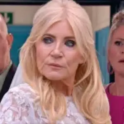 EastEnders: Max and Cindy wedding chaos as Linda and Priya arrive