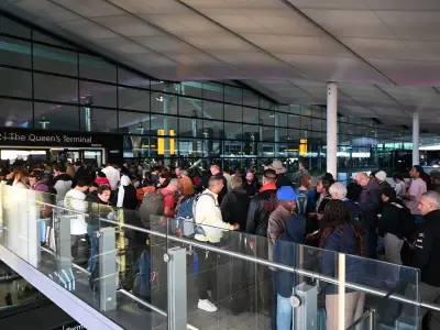 Heathrow and Gatwick chaos: 250 flights cancelled as Nats failure hits UK
