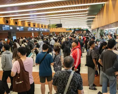 Indonesian volcano strands 170,000 travellers as eight airports shut