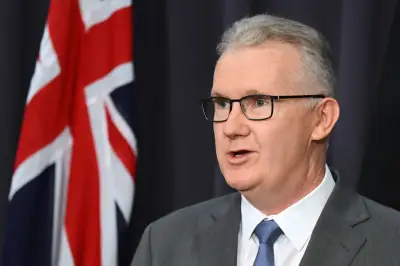 Labor to unveil migration crackdown, visa overstay changes