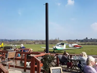 Plane Spotting Cafe Near London: Hidden Gem for Families