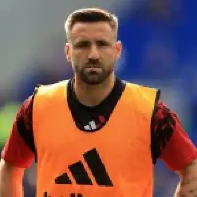 Shaw out of Man Utd derby with 'very small' injury setback