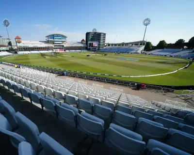 Somerset top as Surrey beat Yorkshire in Oval thriller