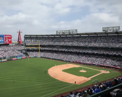 Stan Kroenke to buy LA Angels in $3.9bn-plus deal