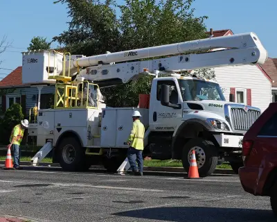 US blackout risk rises as heatwave strains largest electric grids