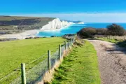 4 Beautiful UK Places Near London: How to Visit Them