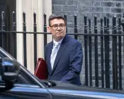 Burnham faces PMQs as UK borrowing costs hit 1998 high
