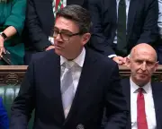 Burnham's Commons Debut Overshadowed by Starmer's Exit