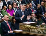 Burnham's PMQs Debut: A Win Against Badenoch's Missteps