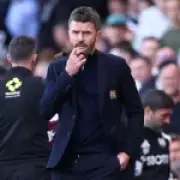 Carrick hits back but Neville warns of Man Utd 'disgrace'