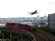 City Airport explores shuttle bus link to Elizabeth line