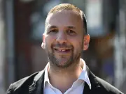 Green leader faces local rival for Starmer's former London seat