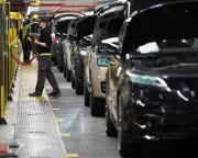 JLR to Offer Redundancies to Thousands as Profits Fall