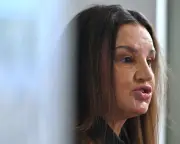 Lambie calls Hanson 'bloody coward' over Hastie traitor cartoon