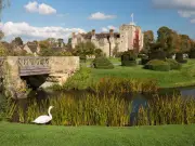 Prettiest autumn walk in England is 1 hour from London with castle views