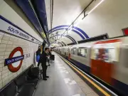 TfL Walking Tube Map Shows Times Between Stations