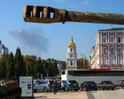 Zelenskyy Proposes Air Truce as US Envoys Head to Kyiv via Moscow