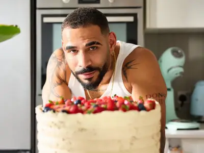 Bake Off star Sandro launches limited-edition Tiramisu Cookie at Signorelli Broadgate