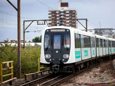 DLR Thamesmead extension: TfL to submit application this year after strong support