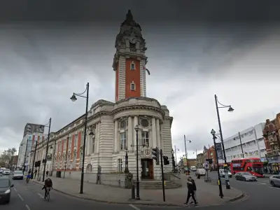Lambeth leaseholder slams 'spectacular overcharging' in council report
