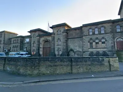 London prison orders 1,500 coats after heating failure
