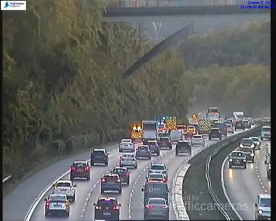 M25 vehicle fire shuts all lanes between Orpington and M26