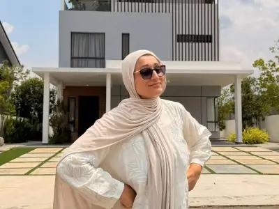 Mum swaps UK for Malaysia, saves £25k a year in 5-bed home