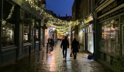 Mystery Celebrity to Switch On Hampstead Christmas Lights